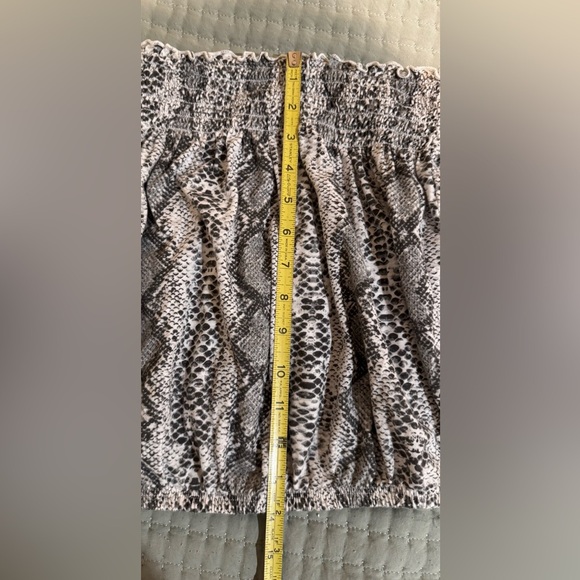 T.La Anthropologie Jia Smocked Tube Top. Size XS EUC - Picture 5 of 8